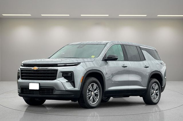 2024 Chevrolet Traverse LS 17