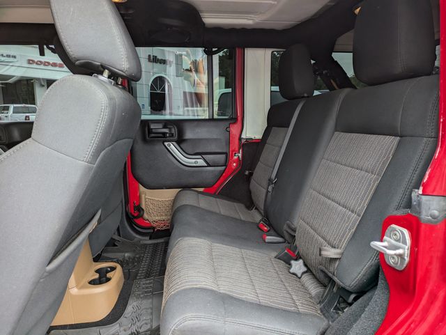 2012 Jeep Wrangler Unlimited Sahara