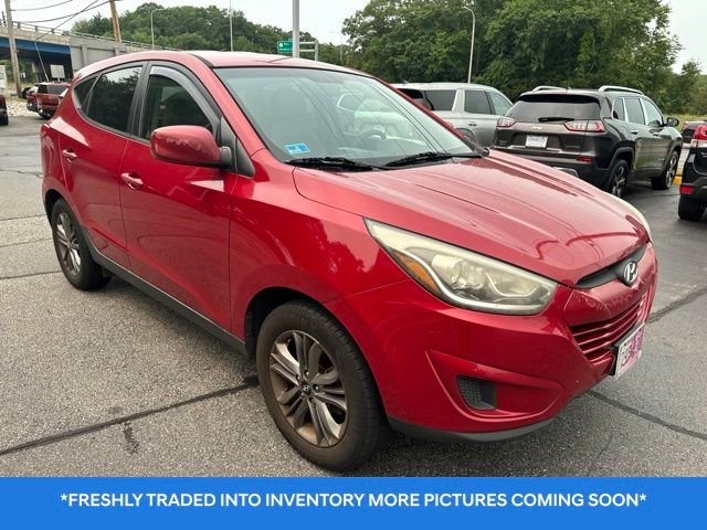 Garnet Red Mica 2015 Hyundai Tucson SUV / Crossover All-Wheel Drive 6-Speed Automatic Overdrive