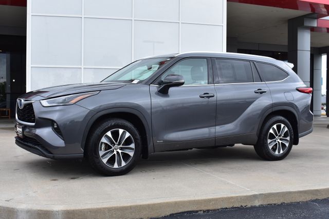 Used 2022 Toyota Highlander Hybrid SUV