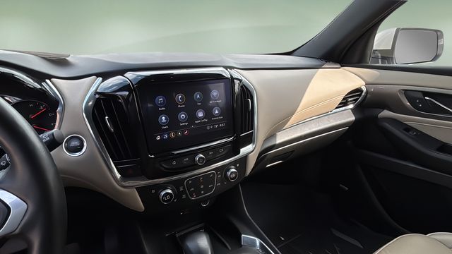 Used 2022 Beige Chevrolet Premier image 23