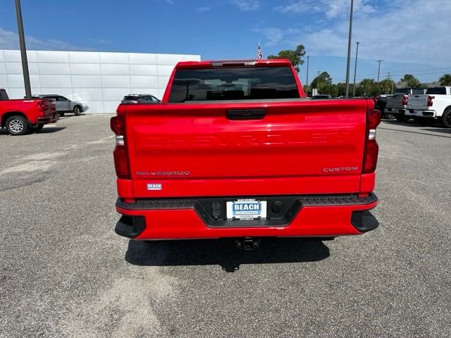 2021 Chevrolet Silverado 1500 Custom 4