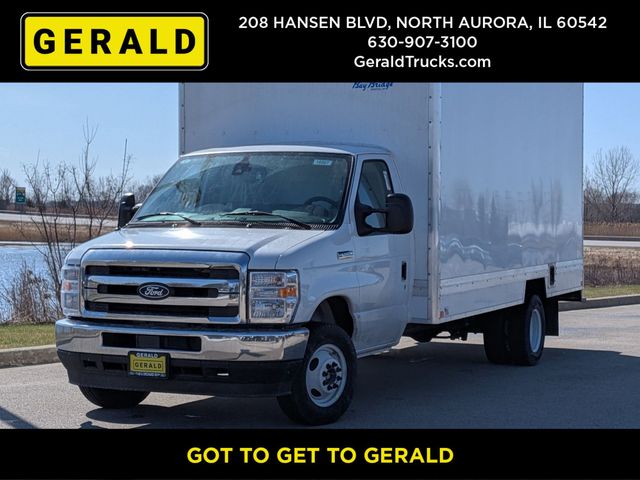 Oxford White 2027 Ford E-Series Chassis E-450 SD Cutaway 158 DRW RWD Pickup Truck Rear-Wheel Drive 6-Speed Automatic