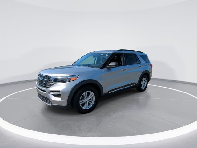 Used 2022 Silver Ford XLT image 4