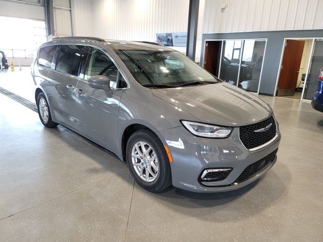 Ceramic Gray Clearcoat 2022 Chrysler Pacifica Touring L FWD Minivan Front-Wheel Drive 9-Speed Automatic