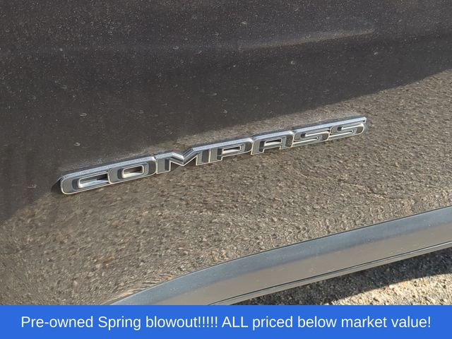 Used 2020 Gray Jeep Latitude image 11