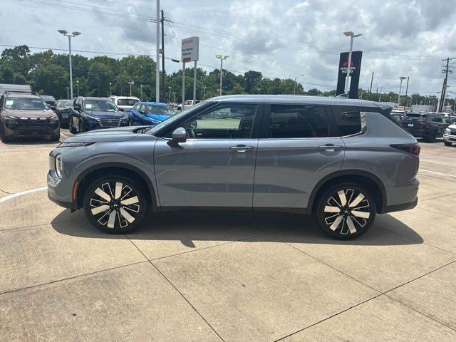 2026 Mitsubishi Outlander SE - 3