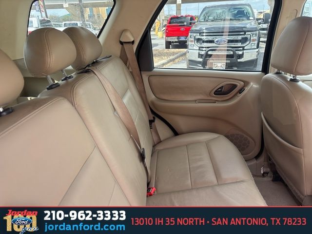Used Car 2007 Ford Escape  Xlt For Sale Under $10,000 In San Antonio, Texas