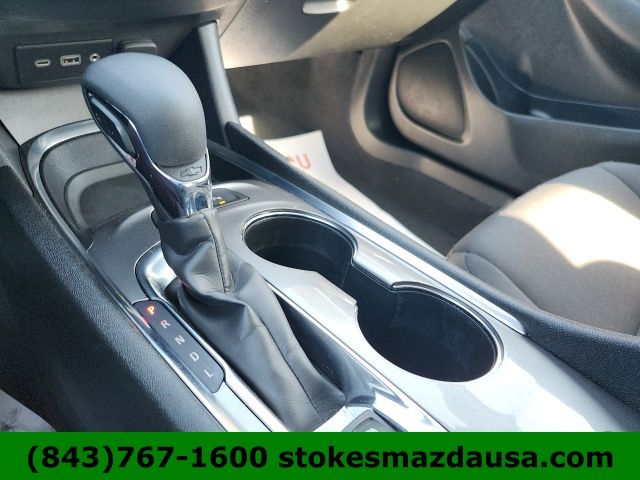 2023 Chevrolet Malibu LT White at Matthews Motors of Wilmington
