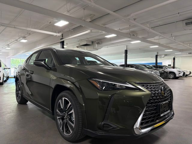 2026 Lexus UX 300h 300h Premium AWD's photo
