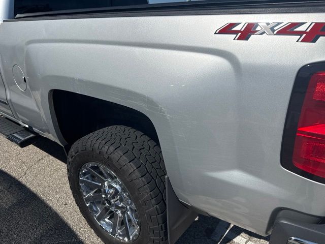 Used 2019 Silver Chevrolet LTZ image 9
