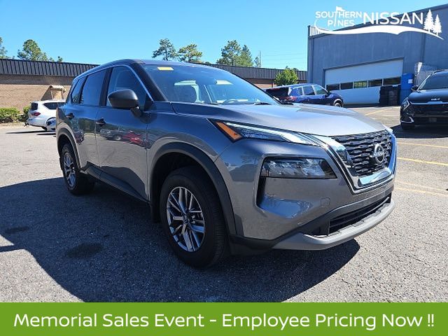 Gray (Gun Metallic) 2023 Nissan Rogue S AWD SUV / Crossover All-Wheel Drive Continuously Variable Transmission