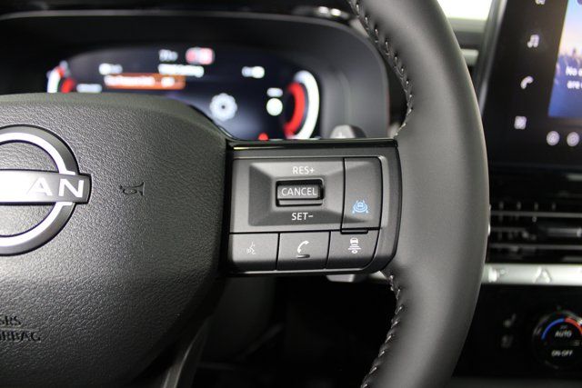 2026 Nissan Pathfinder Platinum - Photo 13