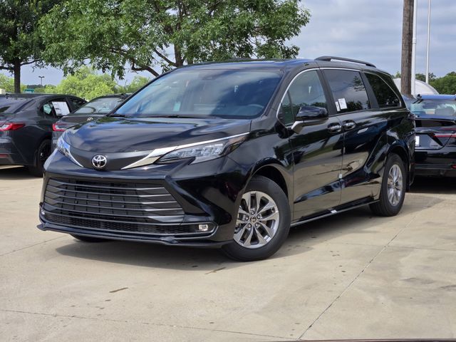 Black 2026 Toyota Sienna XLE 7-Passenger FWD Minivan Front-Wheel Drive Continuously Variable Transmission