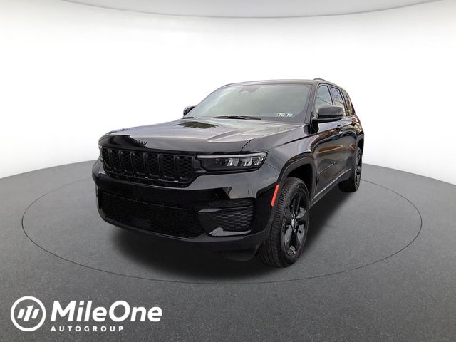 new 2025 Jeep Grand Cherokee car, priced at $44,959