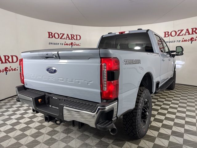 2025 Glacier Gray Metallic Tri-Coat Ford Super Duty F-250 SRW Lariat 4X4 Truck
