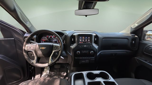 Used 2022 Black Chevrolet Custom image 16