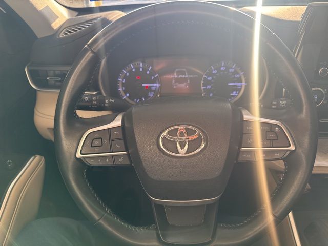 2023 Toyota Highlander XLE Beige at Don McGill Toyota