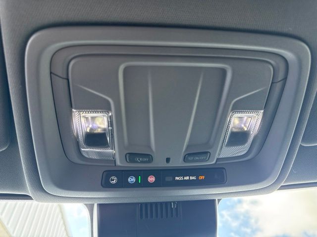 2023 Chevrolet Silverado 1500 LT:L44120A