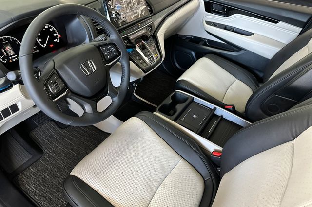 New 2026 Solar Silver Metallic Honda Elite image 8