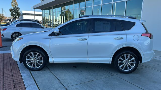 2017 Toyota RAV4 Platinum 4