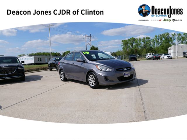 Triathlon Gray Metallic 2014 Hyundai Accent GLS Sedan FWD Sedan Front-Wheel Drive 6-Speed Automatic Overdrive