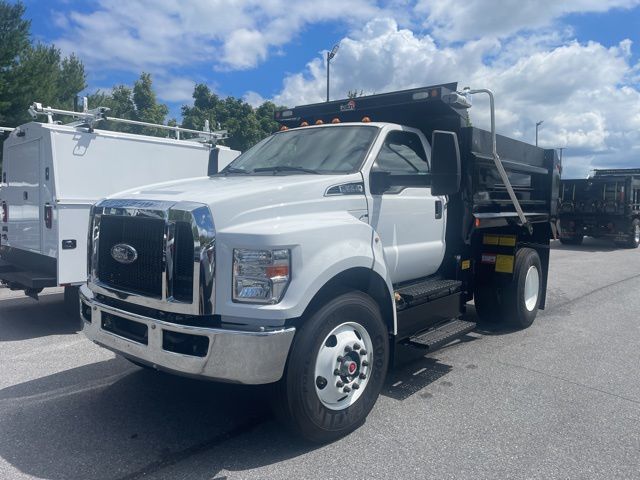 2025 Ford F-650 Super Duty 