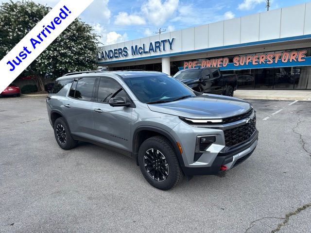 Sterling Gray Metallic 2025 Chevrolet Traverse SUV / Crossover Four-Wheel Drive 8-Speed Automatic