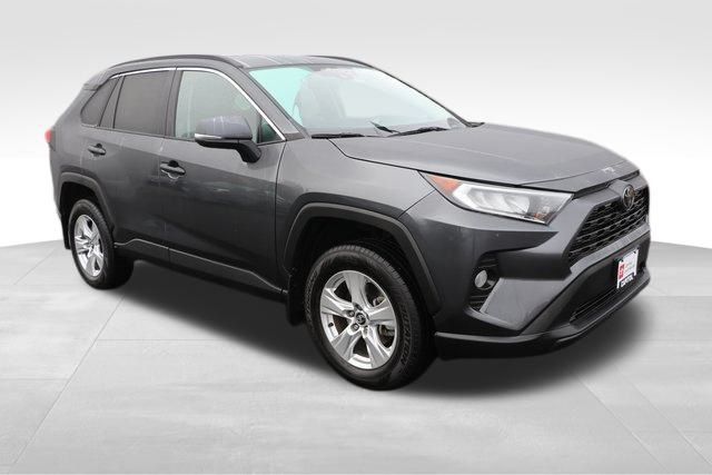 2020 Toyota RAV4 XLE 21