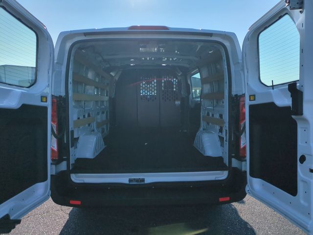 Used 2025 White Ford Base image 26