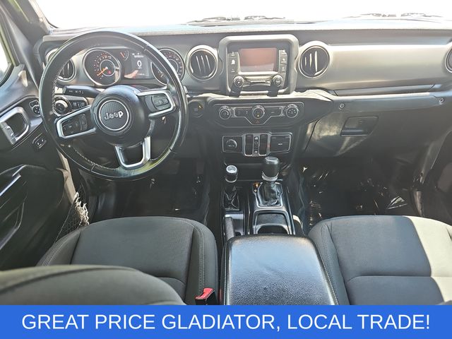 Used 2020 Silver Jeep Sport image 9