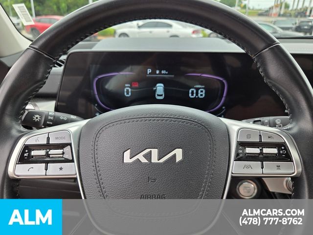 Used 2025 Gray Kia S image 27