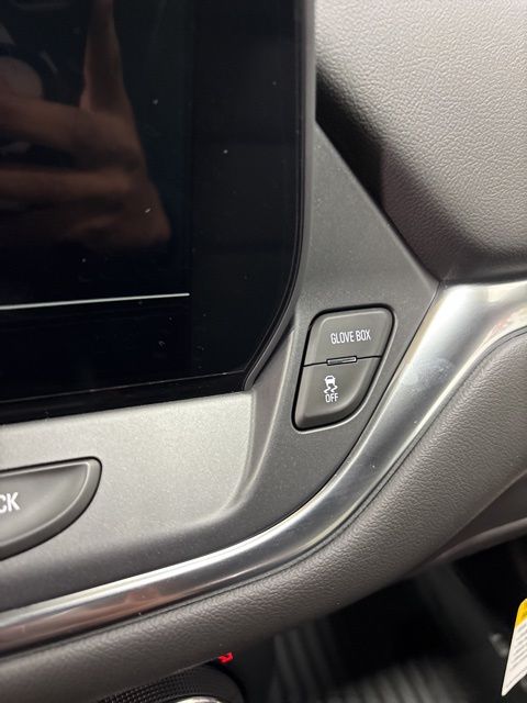 2025 Chevrolet Blazer LT photo