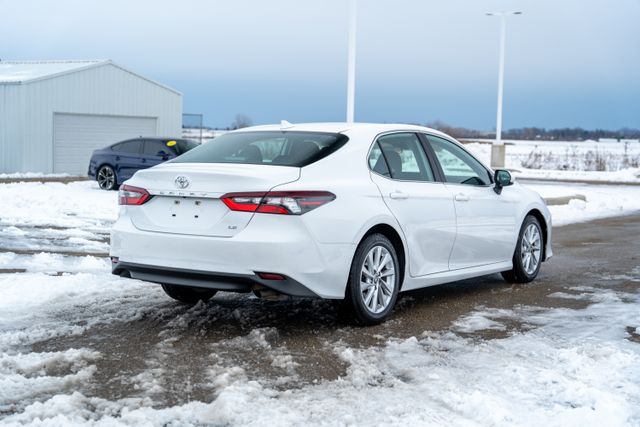 2023 Toyota Camry LE 7