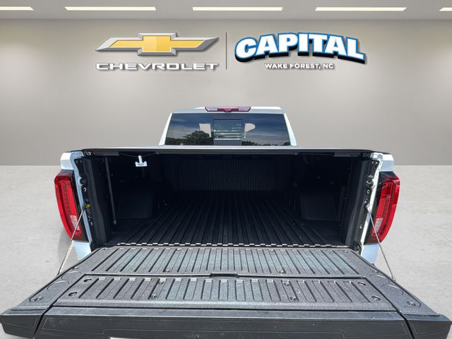 Used 2024 White GMC Denali image 34