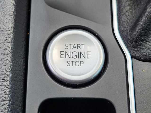 2022 Volkswagen Atlas Cross Sport 3.6L V6 SE w/Technology  at DeMontrond Auto Country