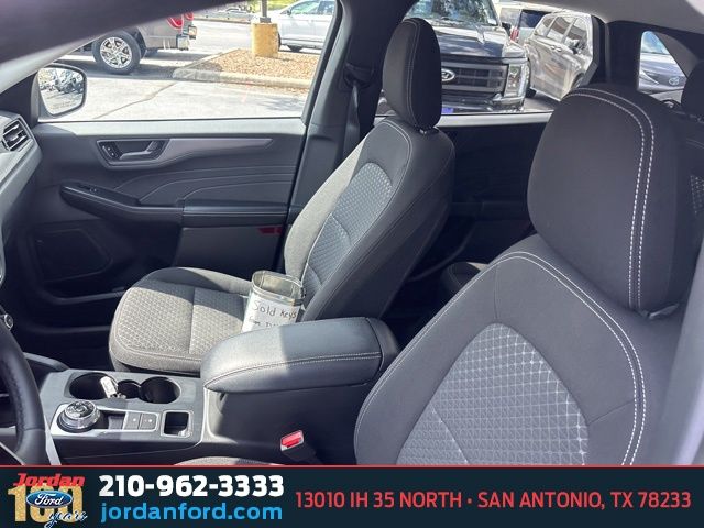 Used Car 2023 Ford Escape  Active For Sale Under $25,000 In San Antonio, Texas