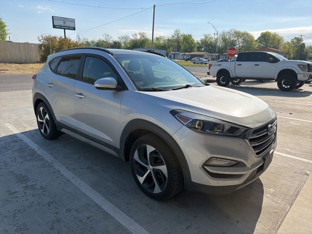 Molten Silver 2017 Hyundai Tucson 1.6T Limited AWD SUV / Crossover All-Wheel Drive 7-Speed Automatic