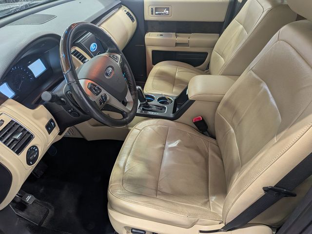 2019 Ford Flex - Image 12
