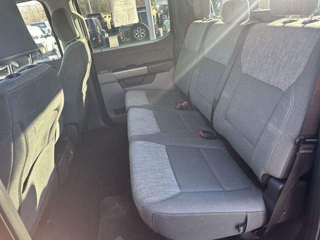 Used 2025 Blue Ford XLT image 25