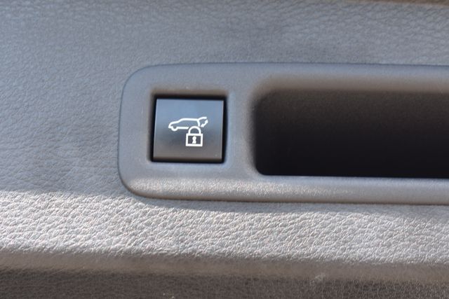 Used 2025 Toyota Sienna Van