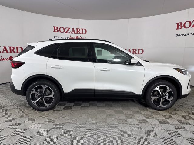 2025 Star White Metallic Tri-Coat Ford Escape ST-Line Select AWD SUV