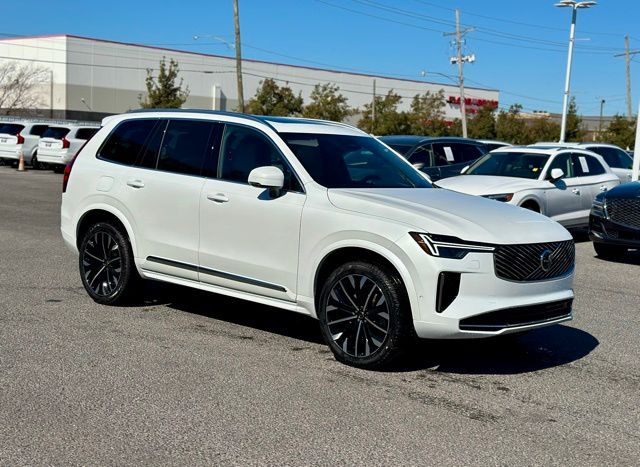 2026 Volvo XC90 B5 Ultra