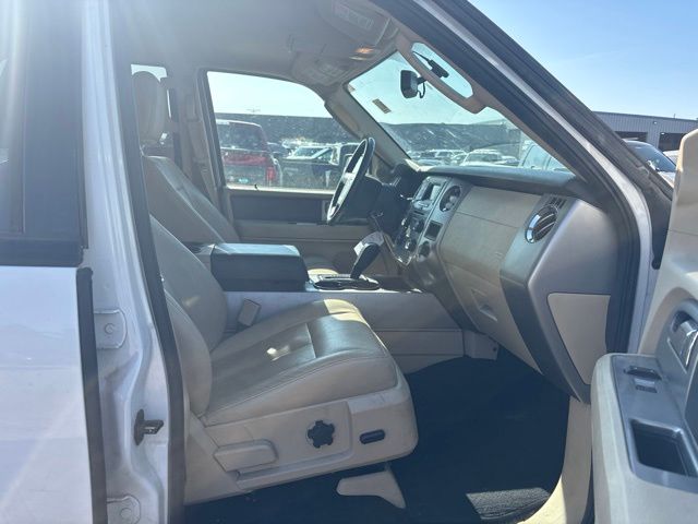 2017 Oxford White Ford Expedition EL XLT 4X4 SUV