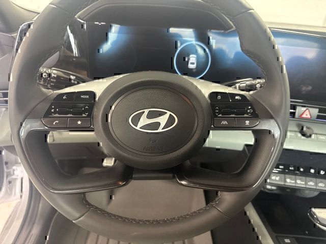Used 2025 Hyundai Elantra Hybrid Sedan