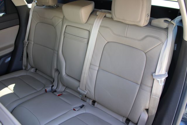 Used 2020 Blue Lincoln Reserve image 23