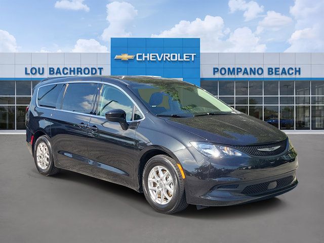 2023 Chrysler Voyager LX FWD