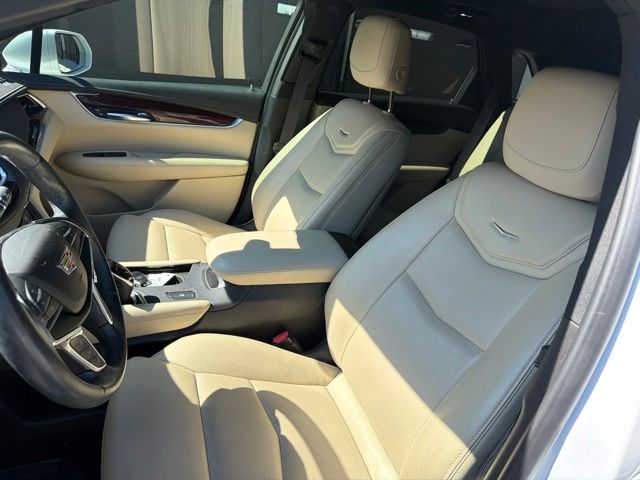 Used 2019 White Cadillac Luxury image 11