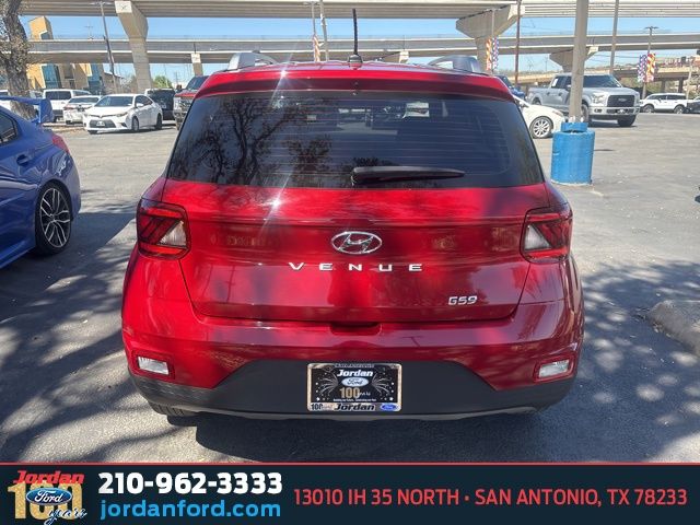 Used Car 2023 Hyundai Venue  Sel For Sale Under $20,000 In San Antonio, Texas