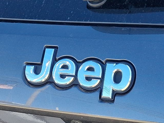 used 2021 Jeep Grand Cherokee car, priced at $19,965